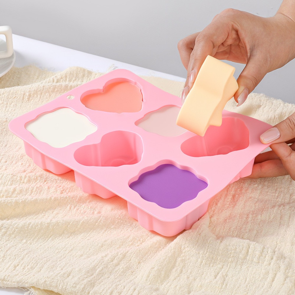 スクエアハート型シリコンモールド 6個取り リボンデザイン  - Candle Making Video のレビューと価格